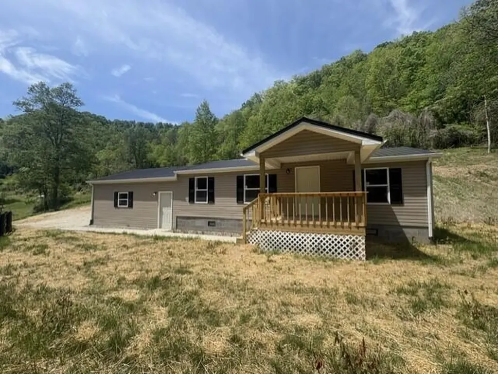 580 Conley Fork Prestonsburg KY 41653
