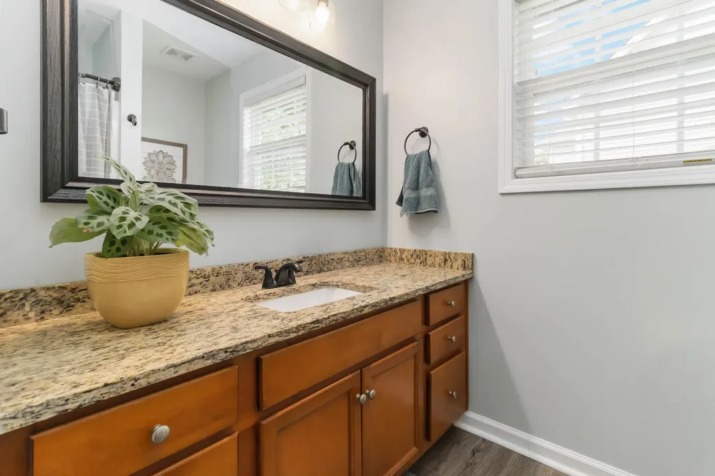 201 Nelson Park Nicholasville KY 40356