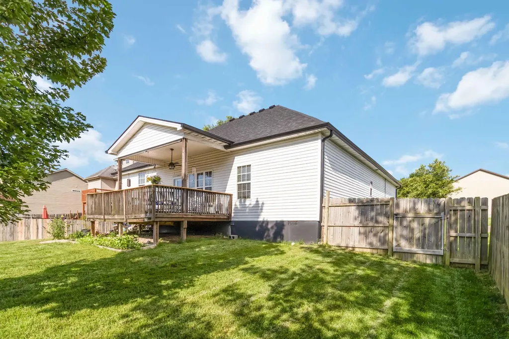 201 Nelson Park Nicholasville KY 40356
