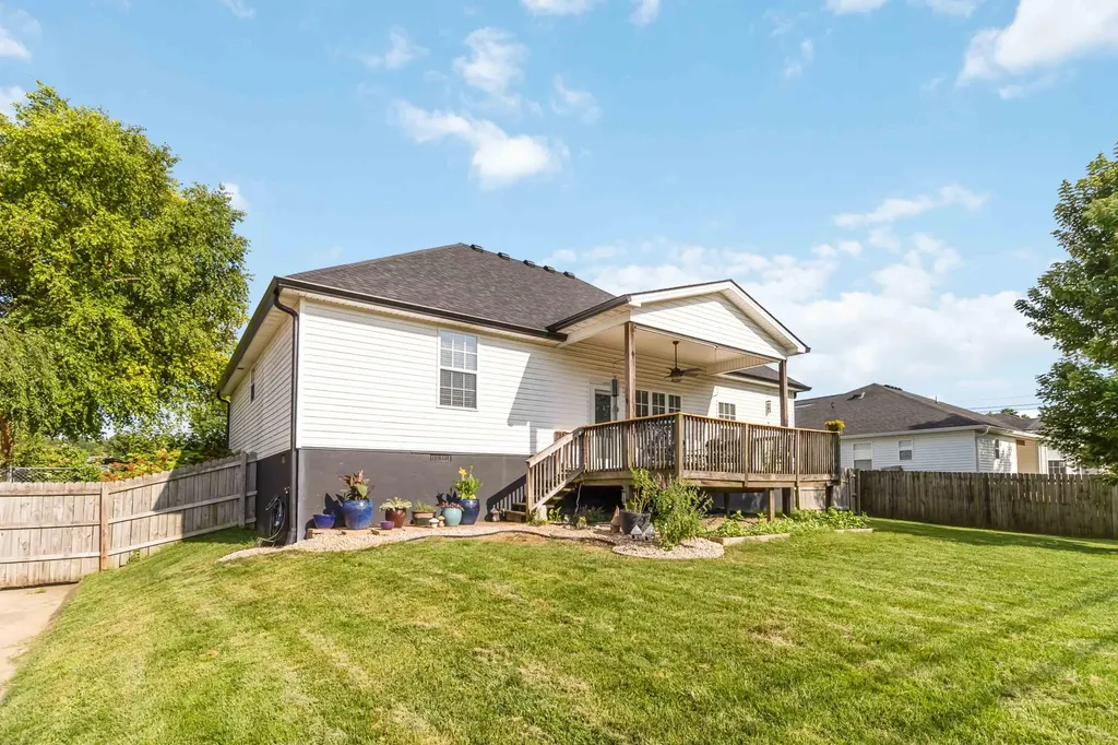 201 Nelson Park Nicholasville KY 40356