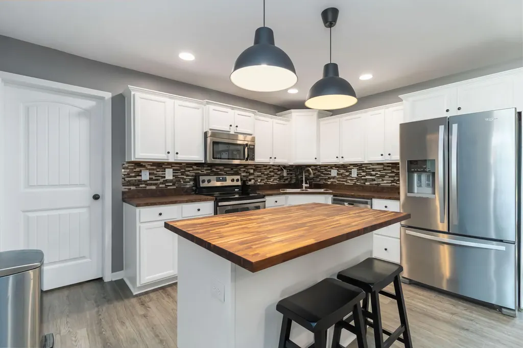 201 Nelson Park Nicholasville KY 40356