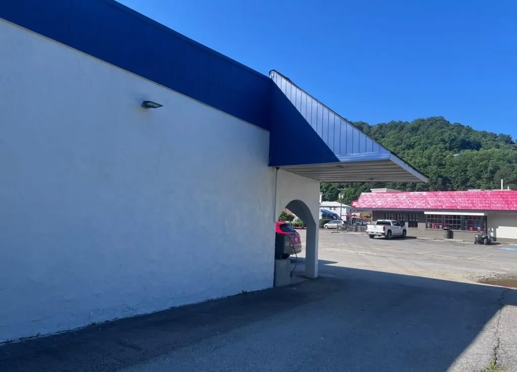 12554 Main Street Martin KY 41649