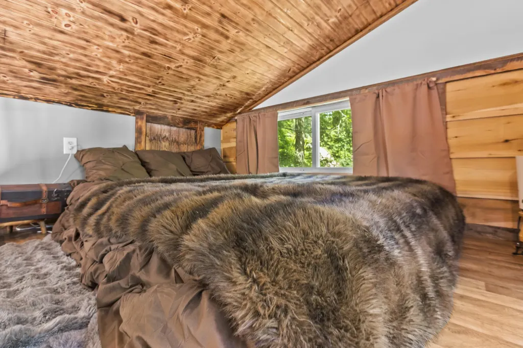 76 High Falls Creek Drive Campton KY 41301