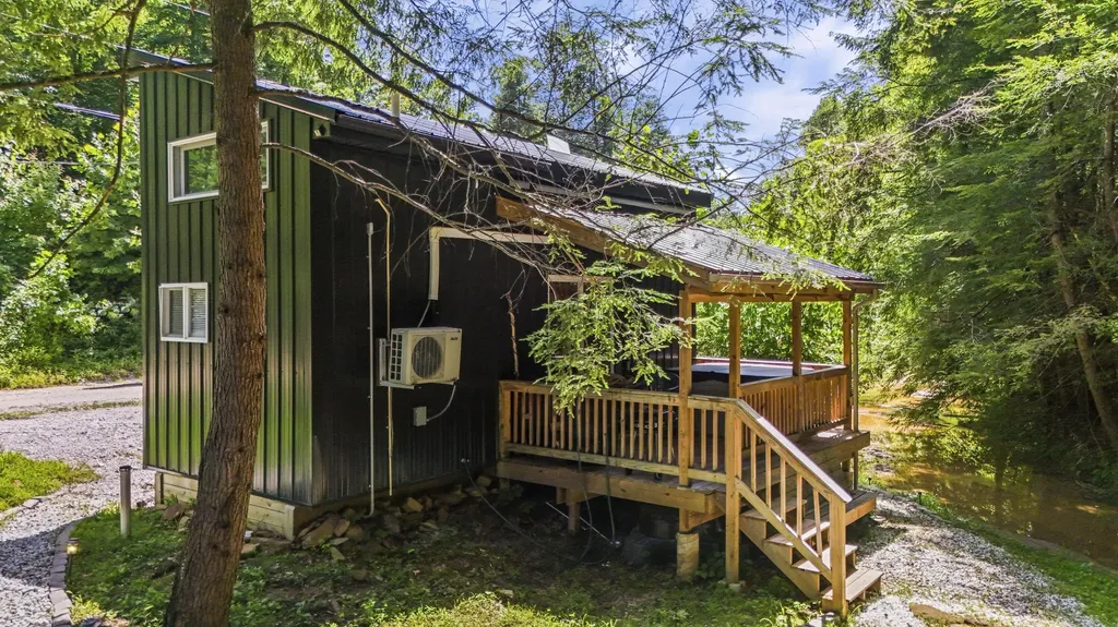 76 High Falls Creek Drive Campton KY 41301
