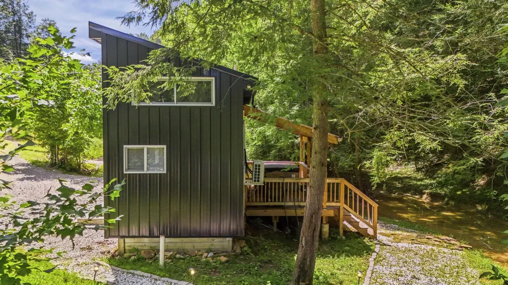 76 High Falls Creek Drive Campton KY 41301