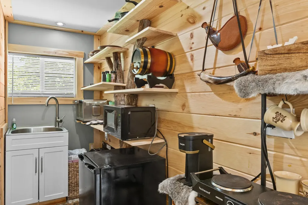 76 High Falls Creek Drive Campton KY 41301