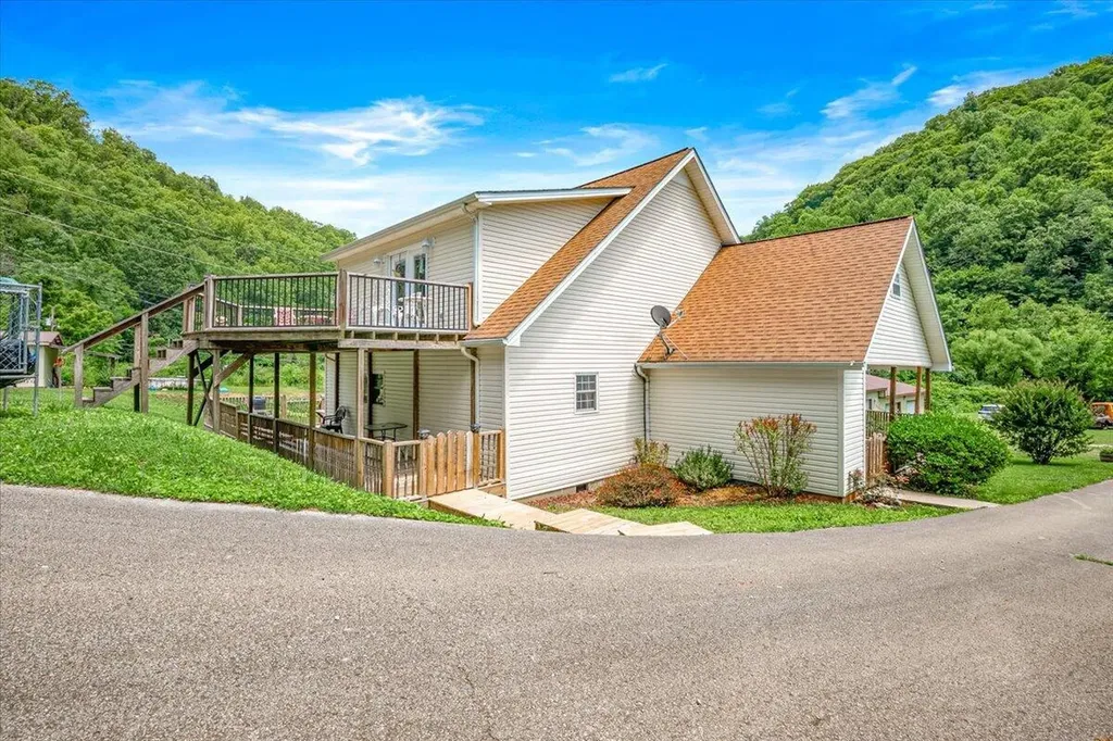 60 Rj Wagers Road Manchester KY 40962