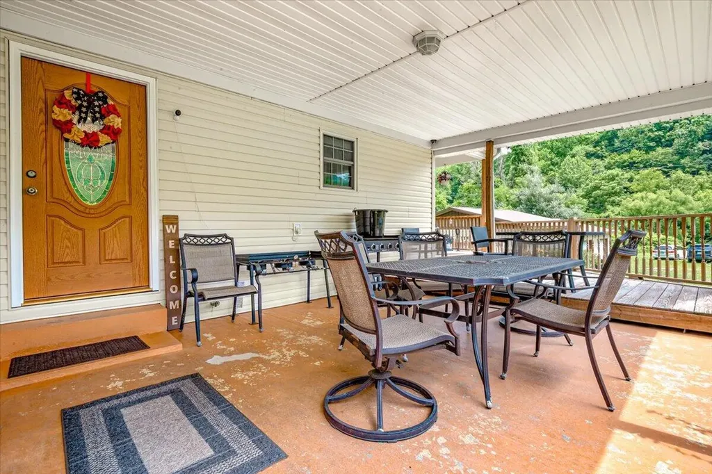60 Rj Wagers Road Manchester KY 40962