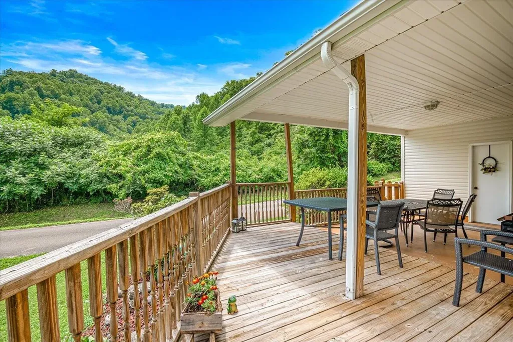 60 Rj Wagers Road Manchester KY 40962