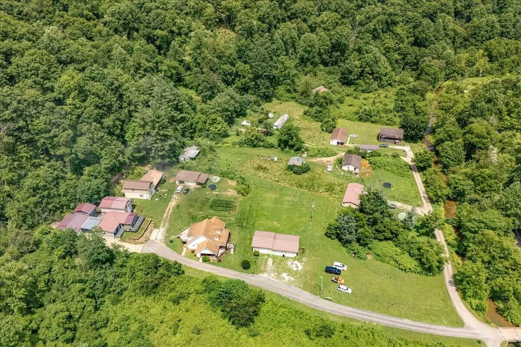 60 Rj Wagers Road Manchester KY 40962