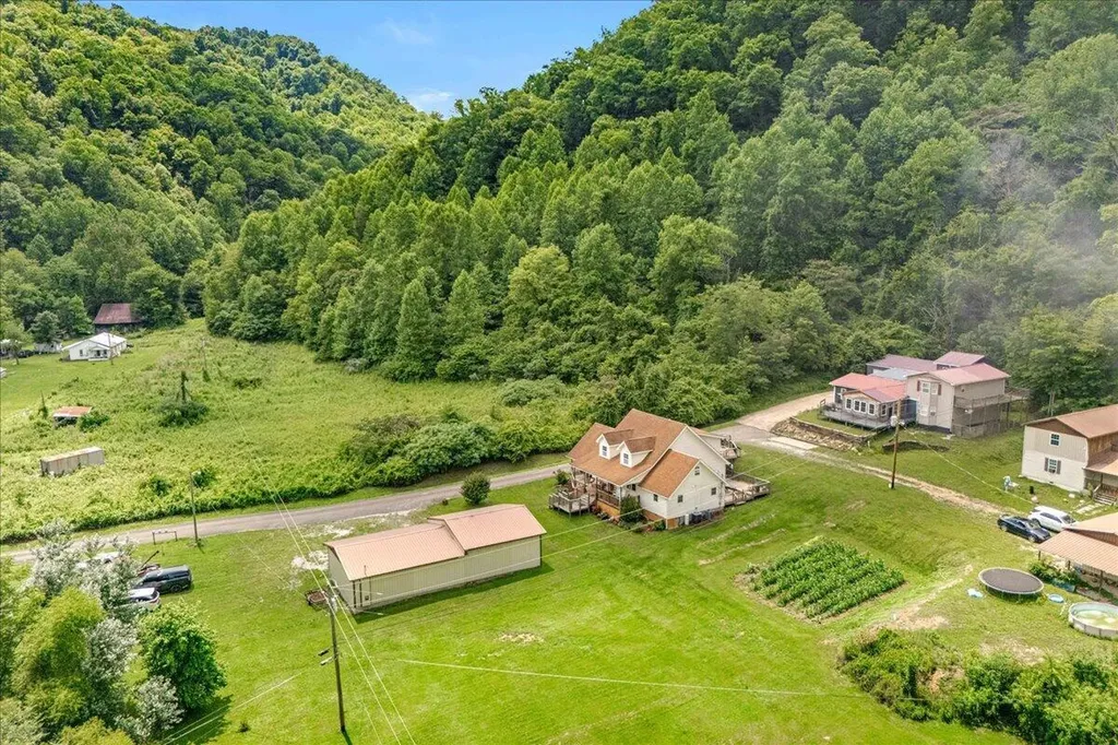 60 Rj Wagers Road Manchester KY 40962