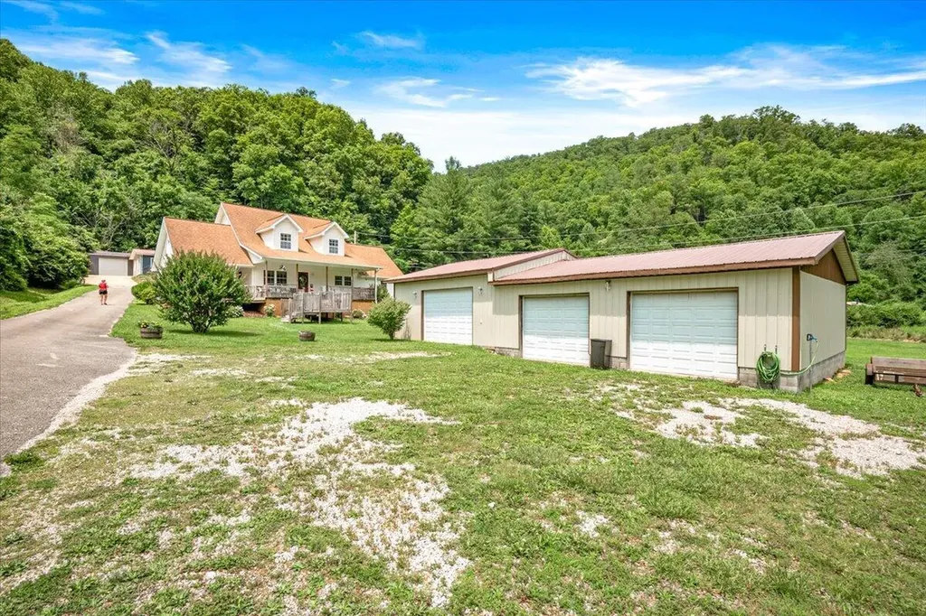 60 Rj Wagers Road Manchester KY 40962