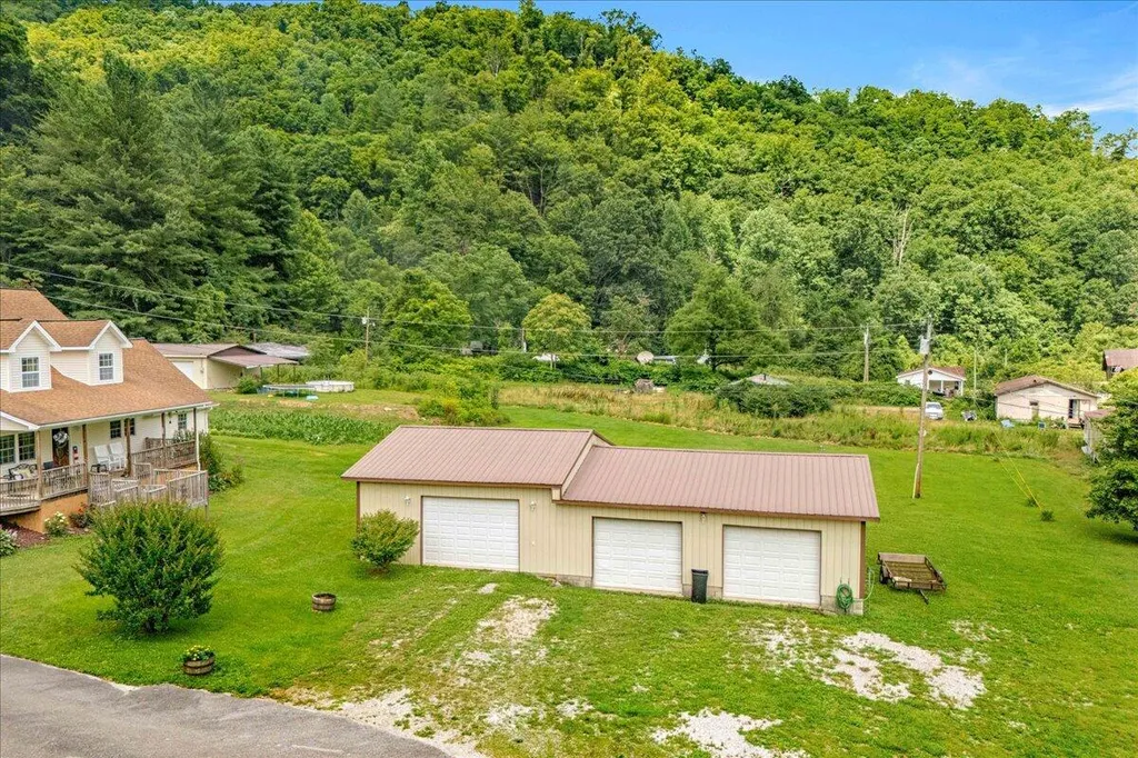60 Rj Wagers Road Manchester KY 40962