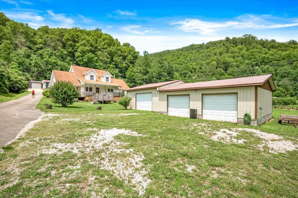 60 Rj Wagers Road Manchester KY 40962