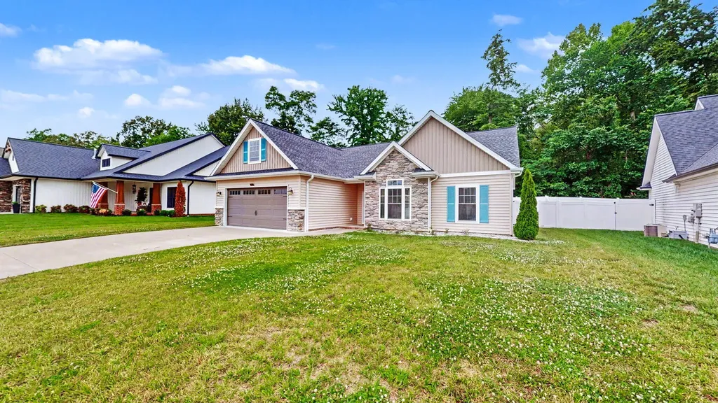 251 Hunter's Ridge Drive Paducah KY 42001