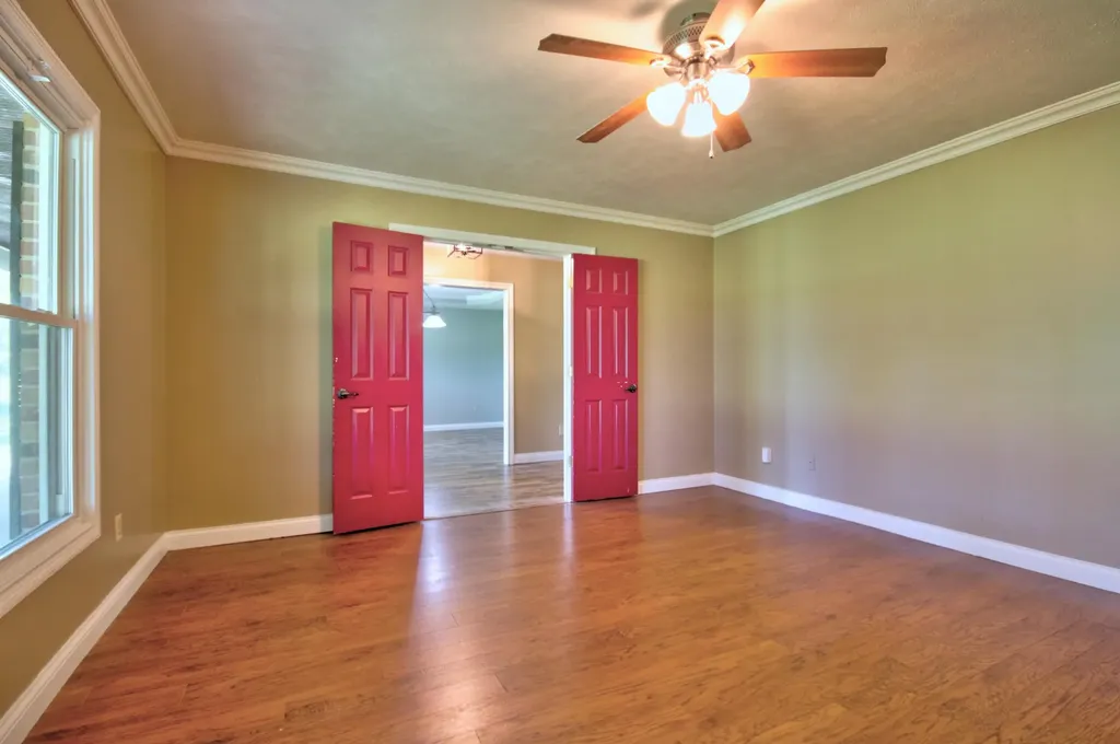 861 College Hill Road Waco KY 40385