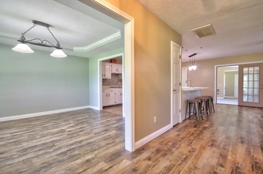 861 College Hill Road Waco KY 40385