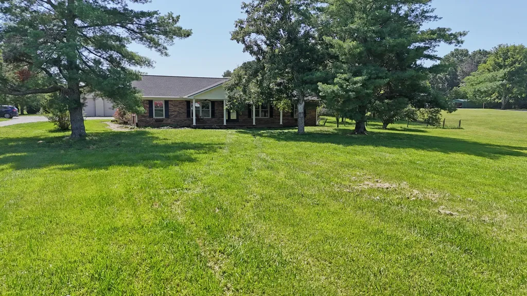 861 College Hill Road Waco KY 40385