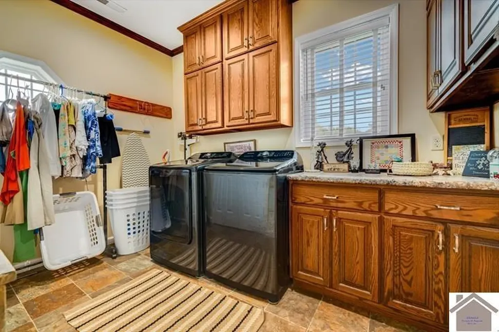 2616 State Route 440 Hickory KY 42051