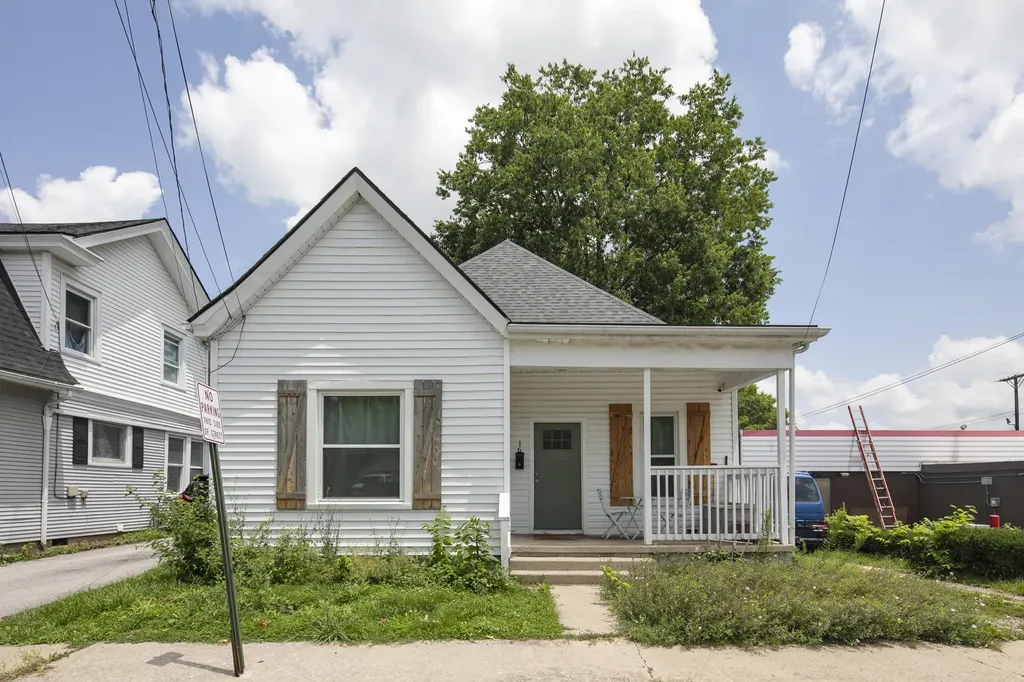 16 16th Street Paris KY 40361