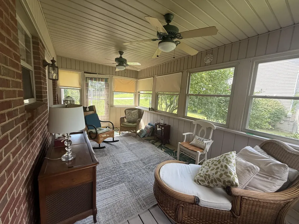 1102 Richliev Lane Frankfort KY 40601