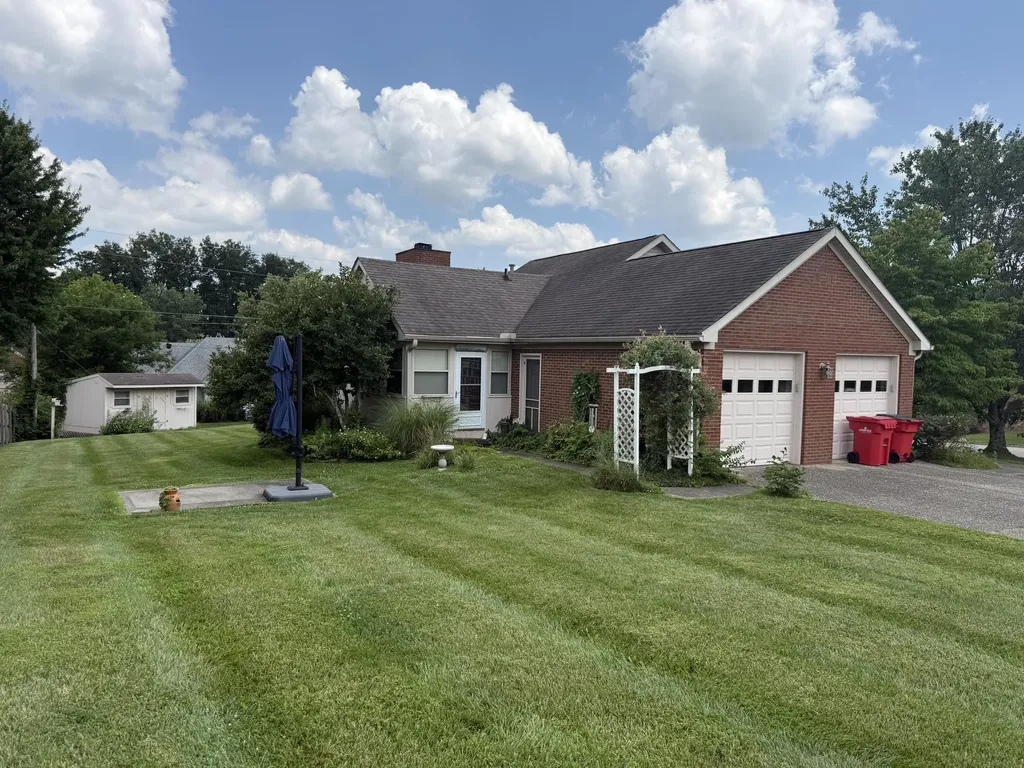 1102 Richliev Lane Frankfort KY 40601