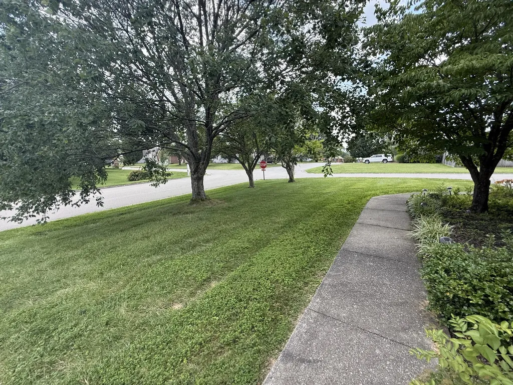 1102 Richliev Lane Frankfort KY 40601
