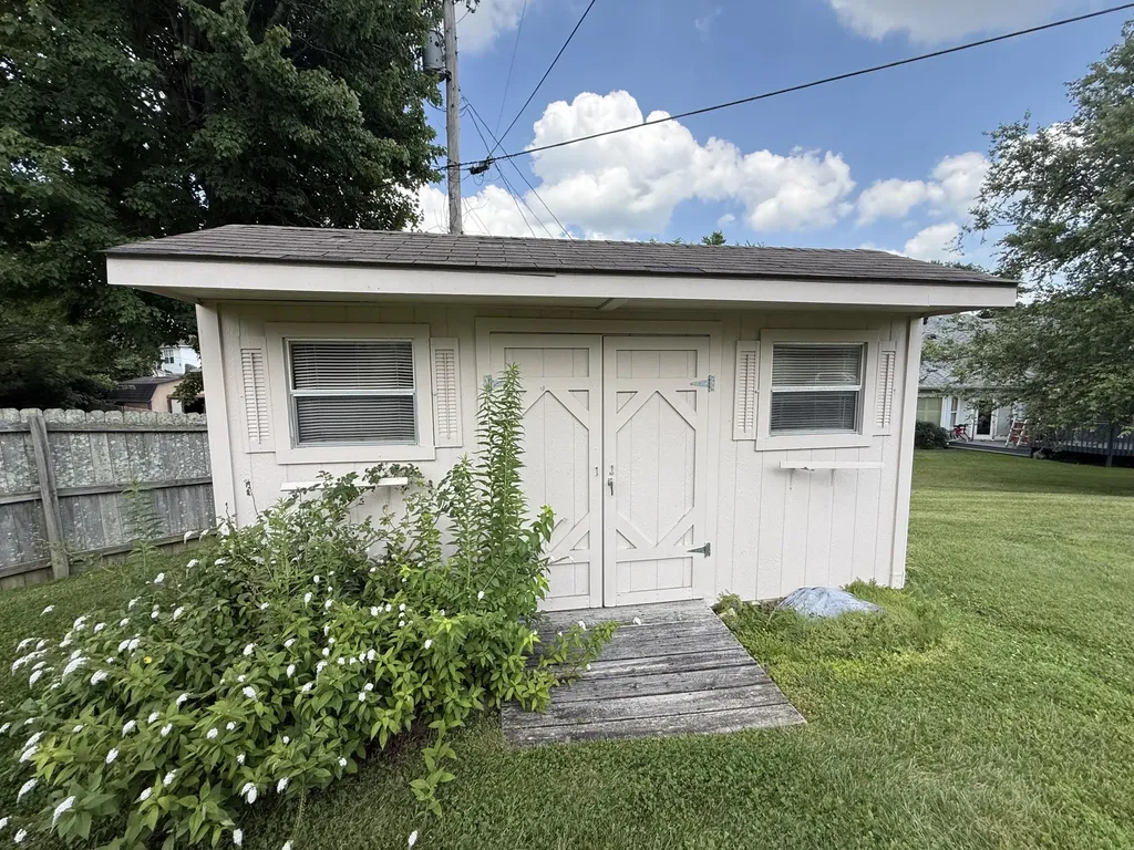 1102 Richliev Lane Frankfort KY 40601