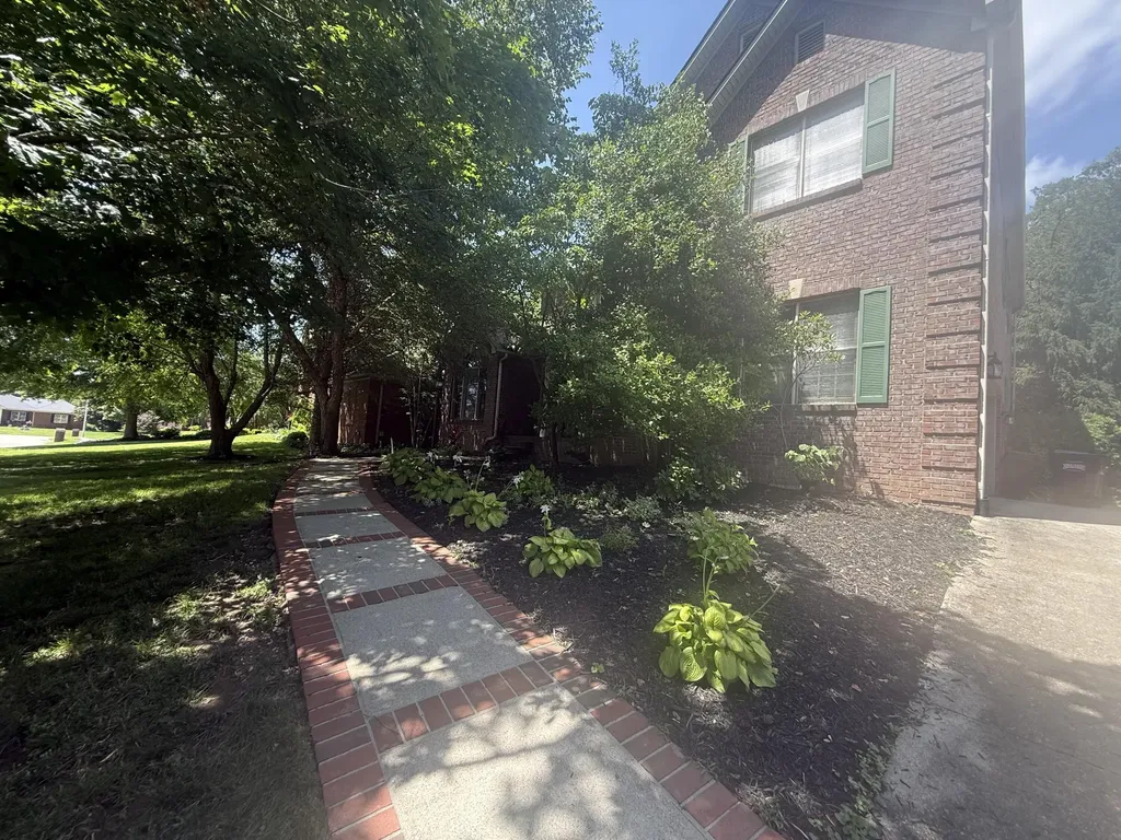 118 Whispering Woods Drive Richmond KY 40475