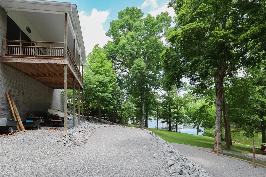 50 Zane Court Eddyville KY 42038
