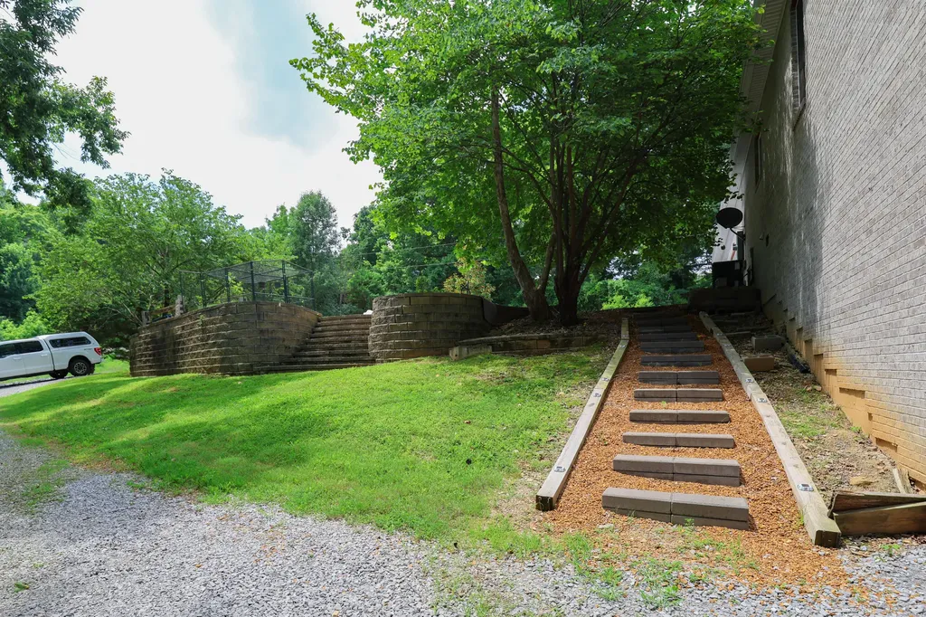 50 Zane Court Eddyville KY 42038