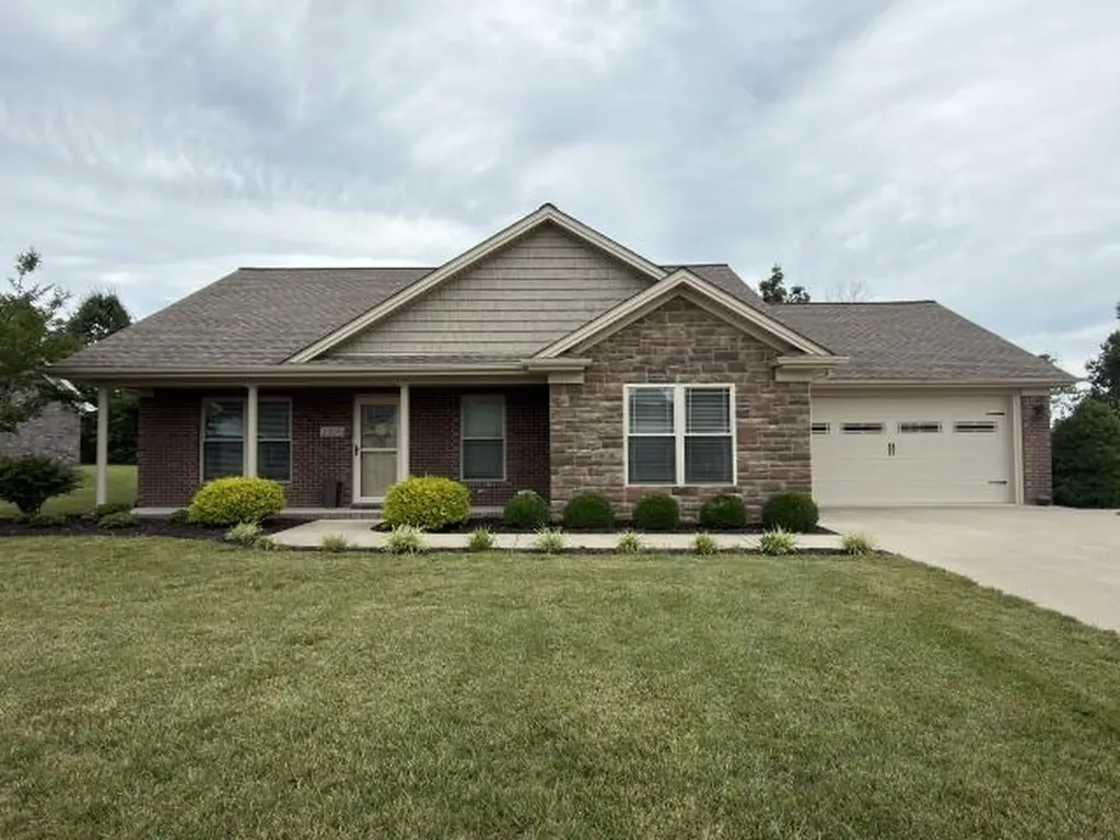 2305 Deerfield Run Murray KY 42071