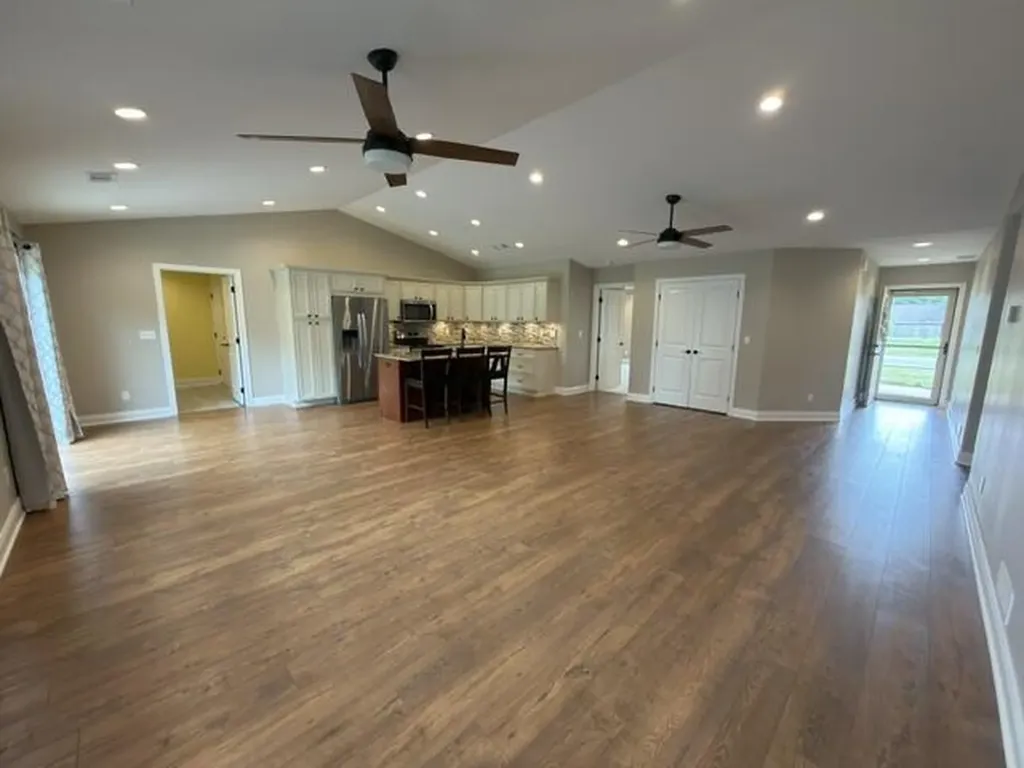 2305 Deerfield Run Murray KY 42071