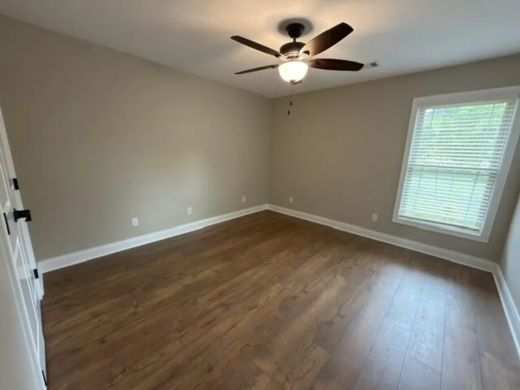 2305 Deerfield Run Murray KY 42071