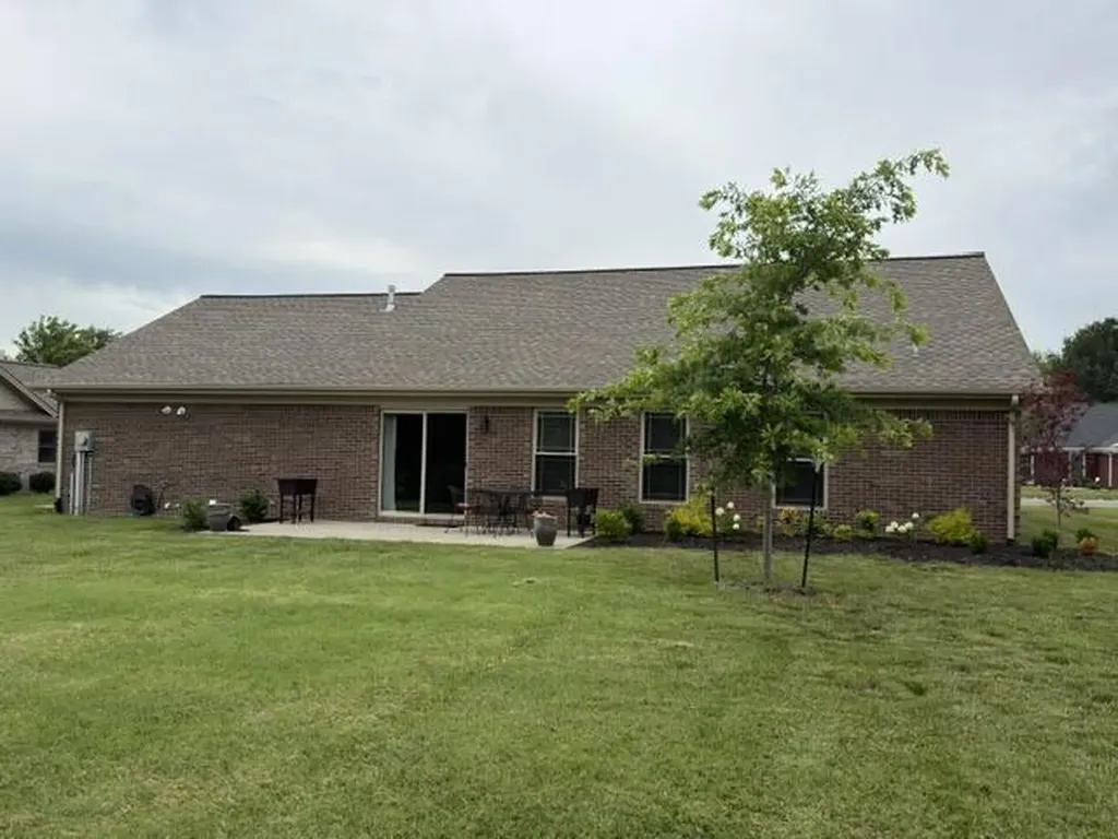 2305 Deerfield Run Murray KY 42071