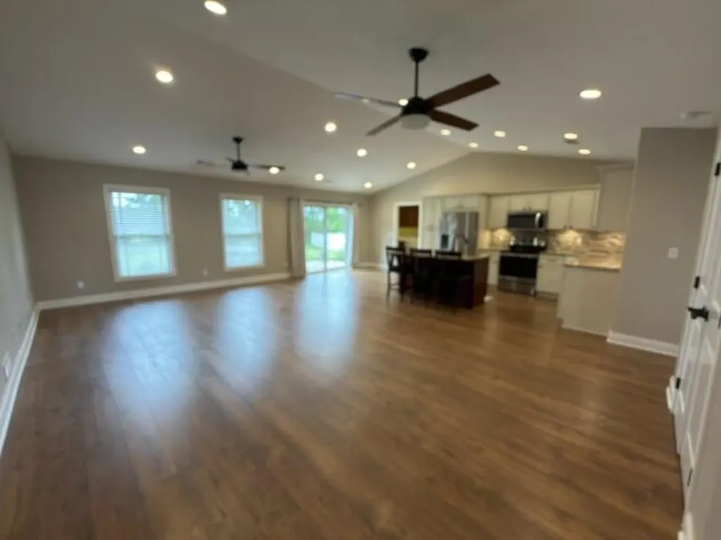 2305 Deerfield Run Murray KY 42071