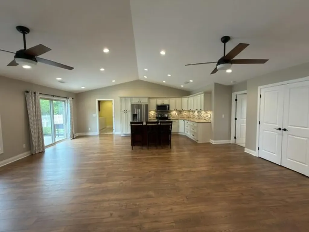 2305 Deerfield Run Murray KY 42071