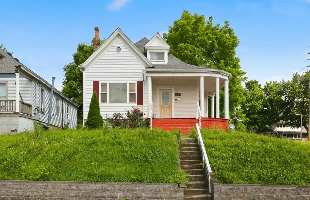 1459 High Street Paris KY 40361