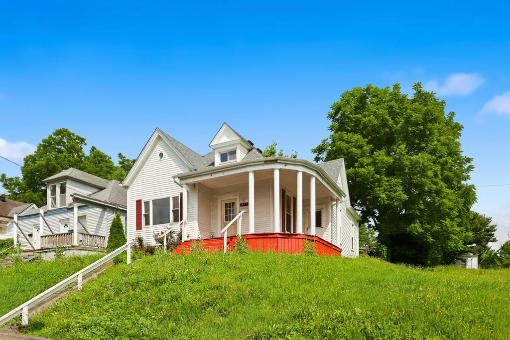 1459 High Street Paris KY 40361