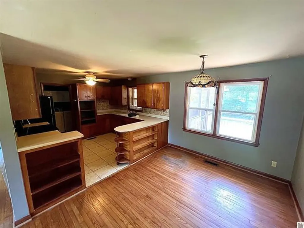 1562 Moors Camp Highway Benton KY 42025