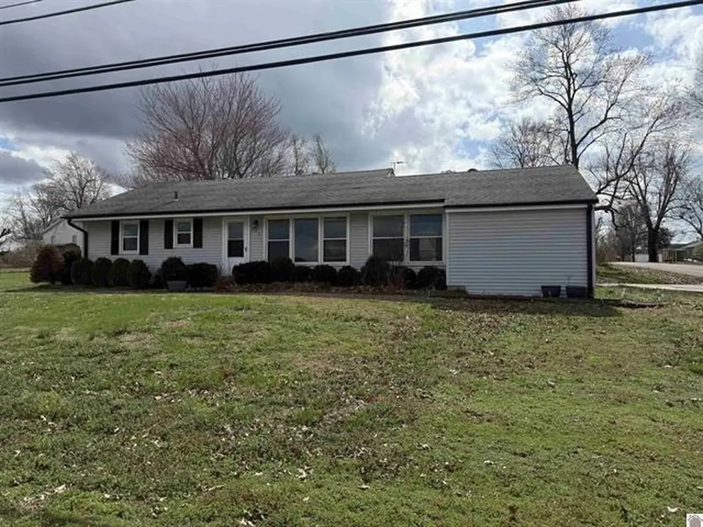 658 E 5th Avenue Calvert City KY 42029