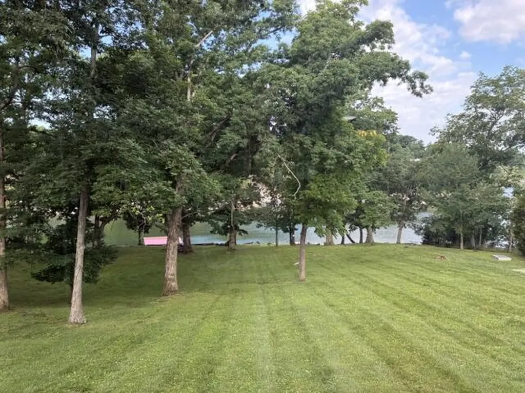 304 Persimmon Way Harrodsburg KY 40330