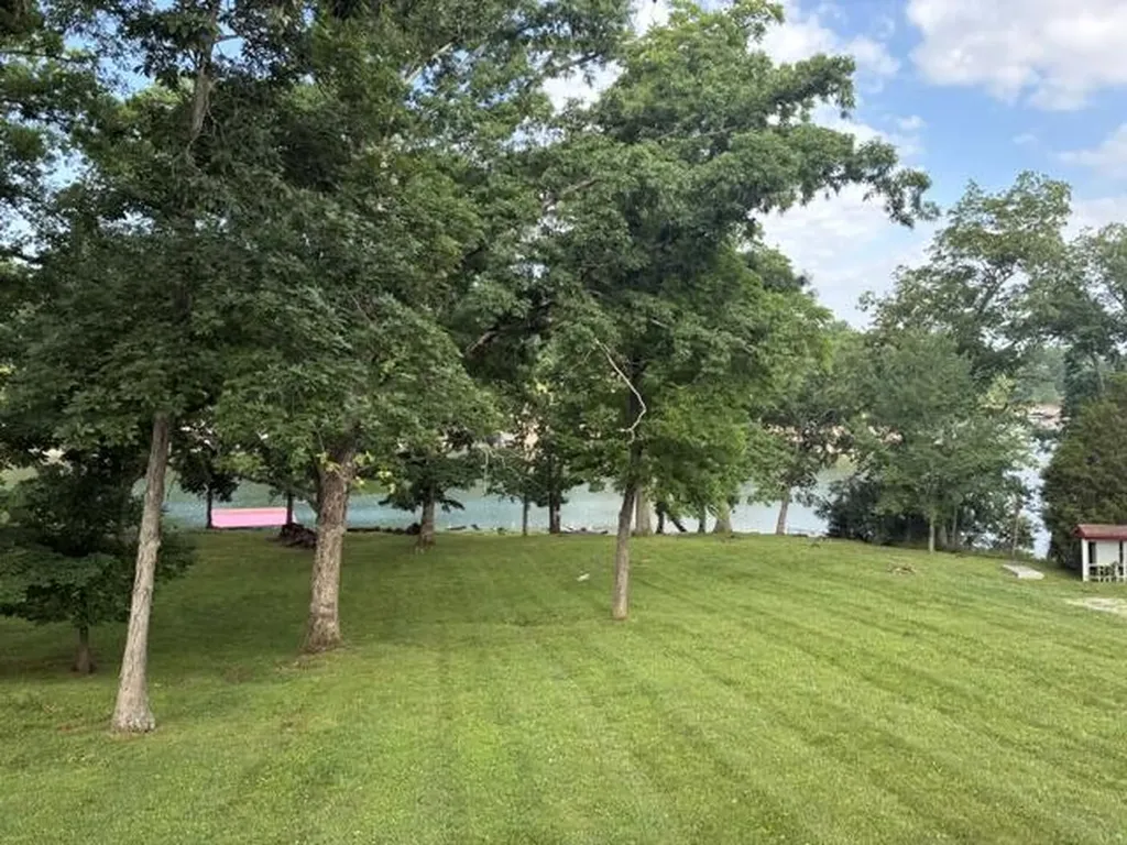 304 Persimmon Way Harrodsburg KY 40330