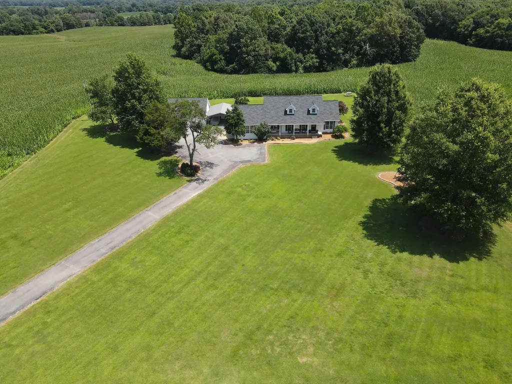 1162 Cavender Road Fulton KY 42041