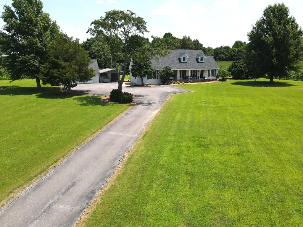 1162 Cavender Road Fulton KY 42041