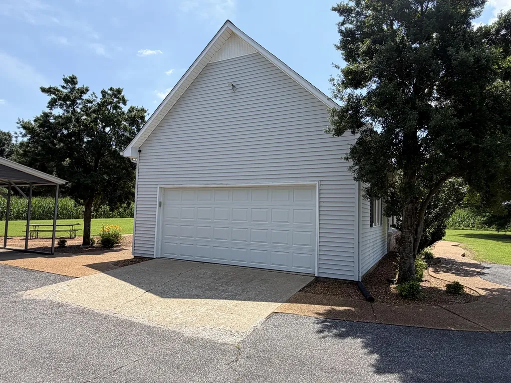 1162 Cavender Road Fulton KY 42041