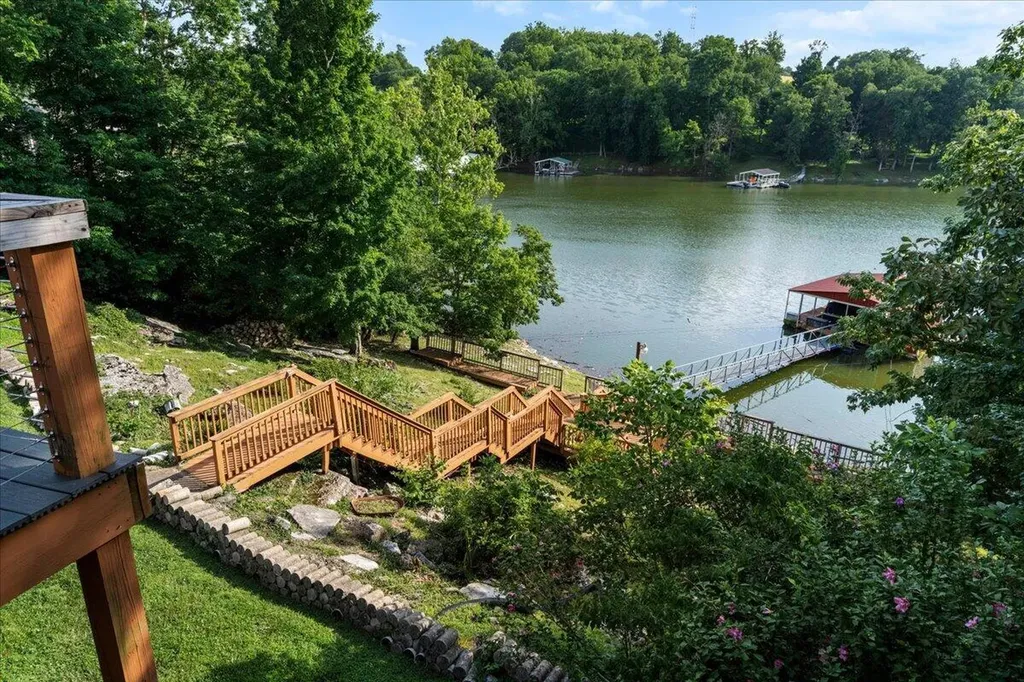 367 Ronclar Drive Lancaster KY 40444