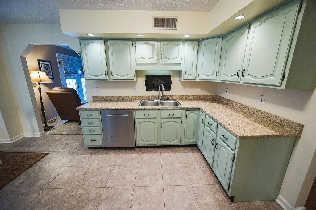 111 Lone Oak Drive Nicholasville KY 40356