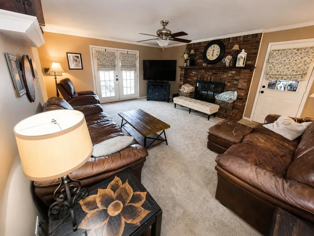 111 Lone Oak Drive Nicholasville KY 40356