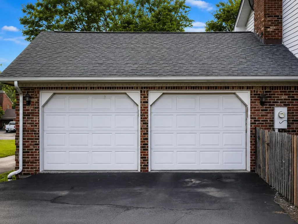 111 Lone Oak Drive Nicholasville KY 40356